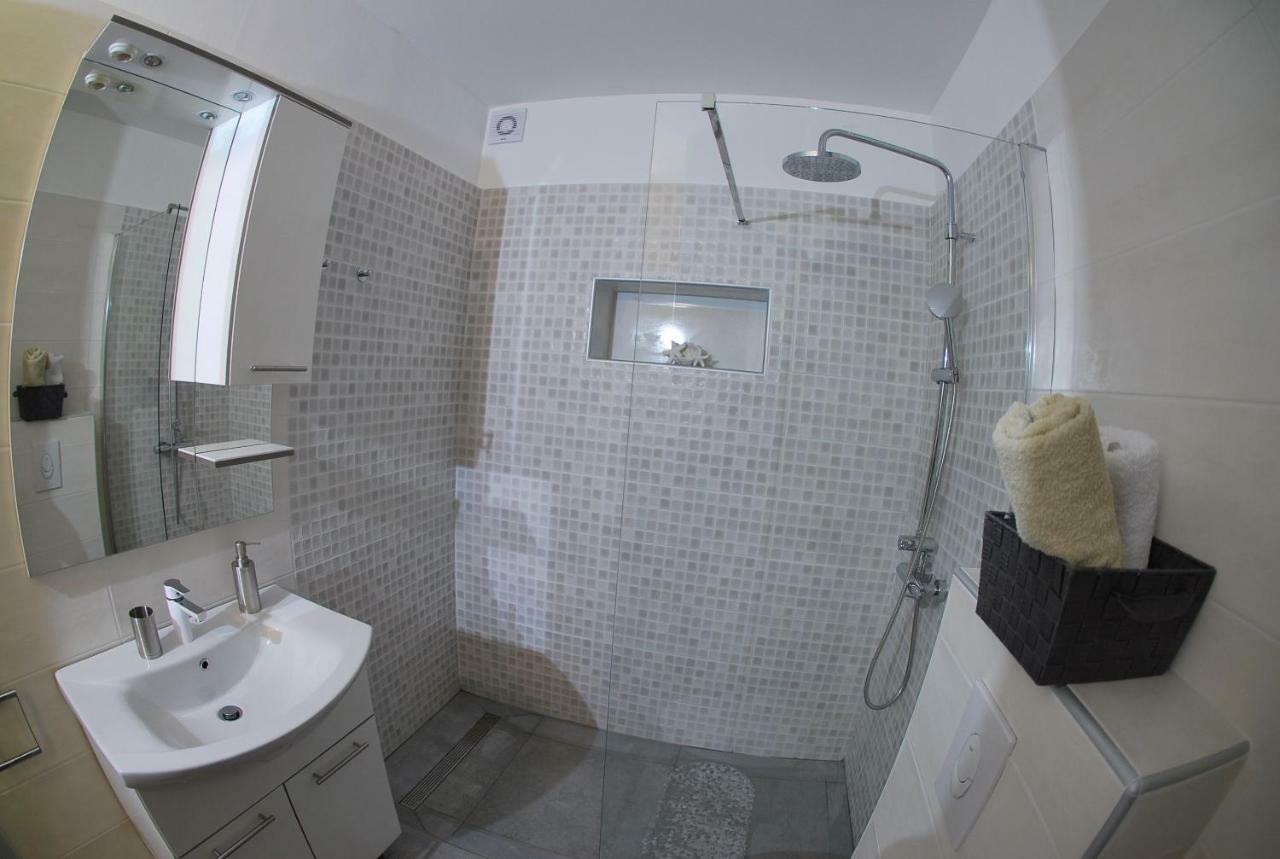 Apartman Ruzica Макарска Екстериор снимка