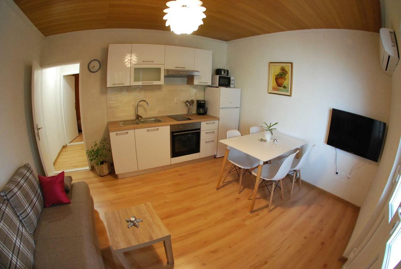 Apartman Ruzica Макарска Екстериор снимка