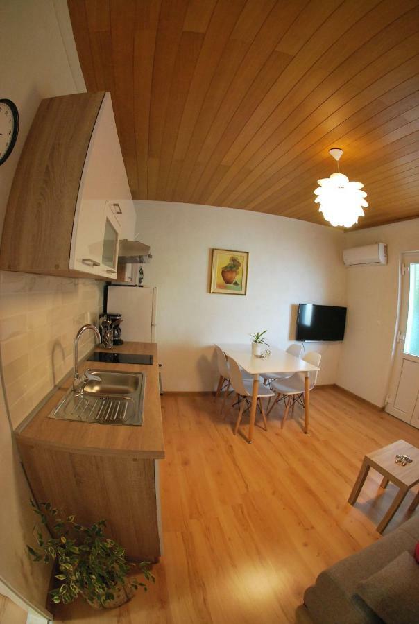 Apartman Ruzica Макарска Екстериор снимка